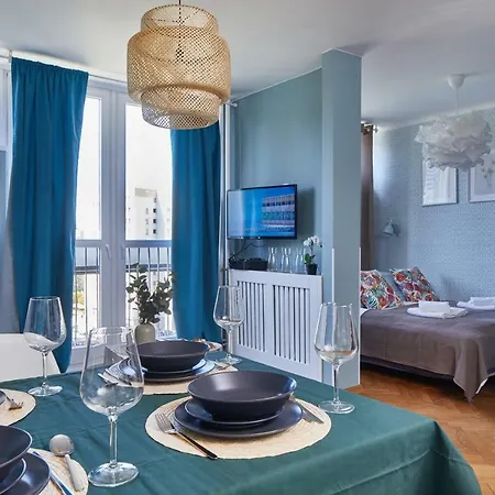Chlodna Sky Blue Apartment * 华沙